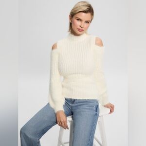 Brand New Guess Women's Off-Shoulder Cream Sweater
